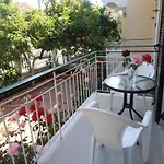 Elenas Garden *