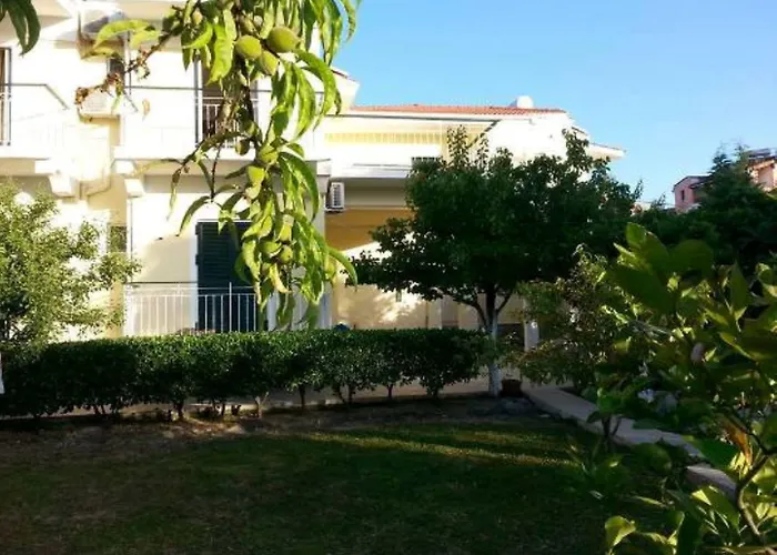 Apartament Elenas Garden *