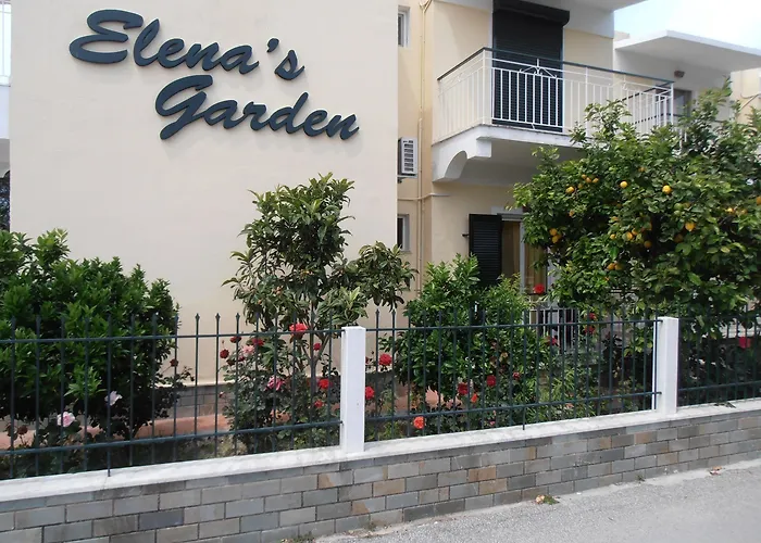 Elenas Garden *