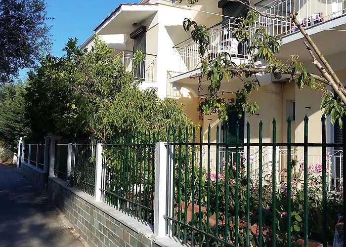 Elenas Garden Kávos