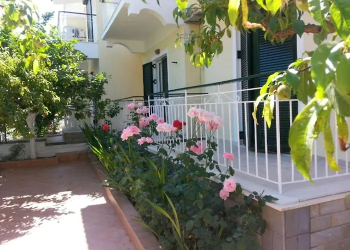 Elenas Garden Kávos