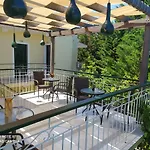 Apartament Elenas Garden
