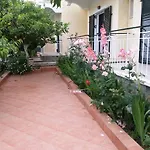 Elenas Garden *