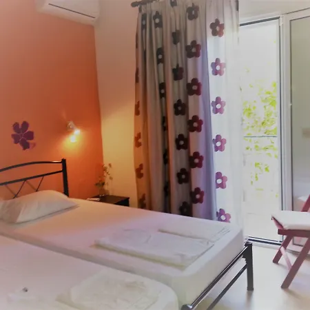 Elenas Garden Apartment