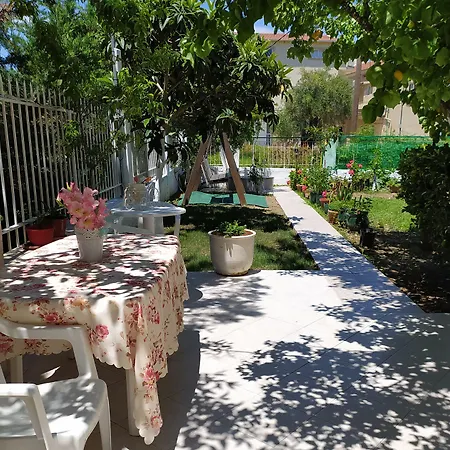 Elenas Garden * Kávos