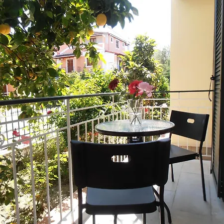 Apartman Elenas Garden *