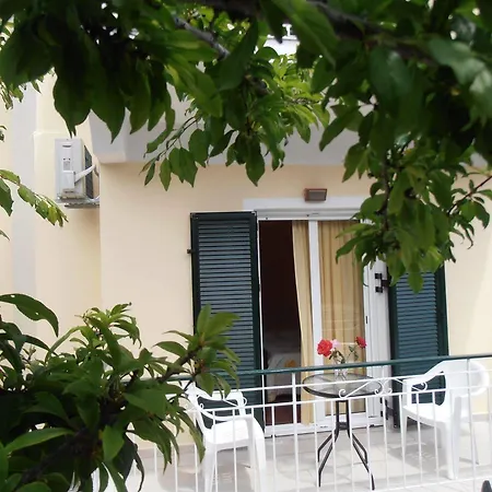 Elenas Garden Apartment Kavos