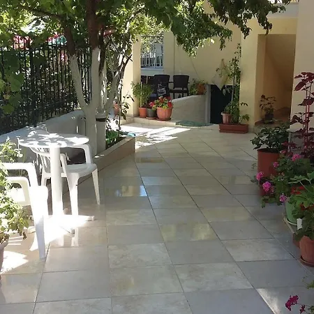 Elenas Garden Apartment